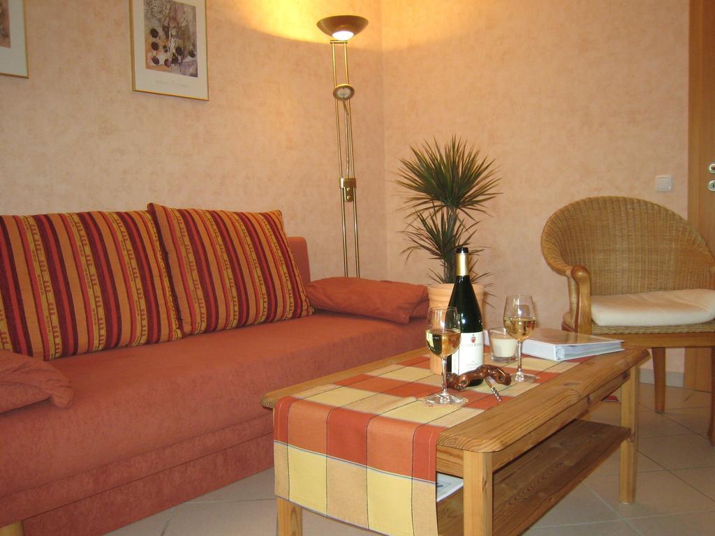 Sch Ne Wohnung In Der Moselregion Kinheim Buitenkant foto